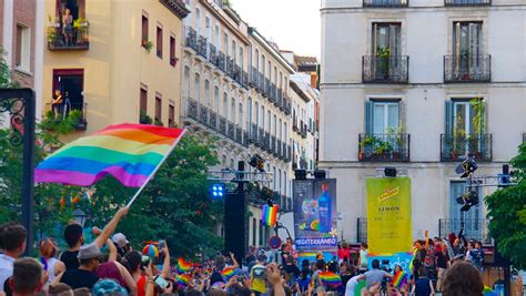 ambiente gay madrid|La Guía Gay definitiva de Madrid: bares, hoteles,。